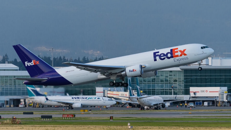 Логистический кризис: эксперт объяснила, как не остаться без подарков