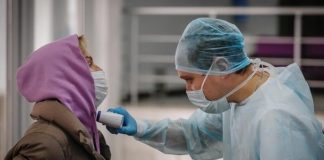 Штамм Омикрон выявили в Украине