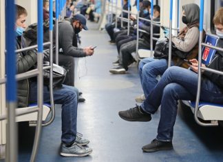 Ученый рассказал об изменении заболеваемости при ношении масок всем населением