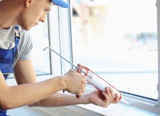 Ремонт пластиковых окон: преимущества перед покупкой новых