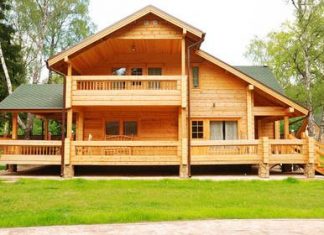 Дома из клееного бруса: преимущества строительства