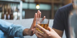 Как помочь алкоголику избавиться от зависимости