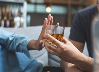 Как помочь алкоголику избавиться от зависимости