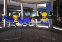 Полет в аэротрубе: отдых для любителей экстрима