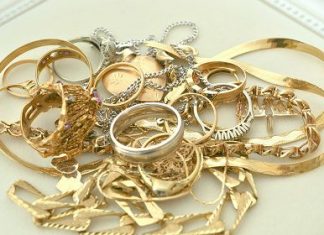 Как выгодно сдать золото: что учесть