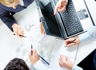 Аутсорсинг разработки: что это такое простыми словами