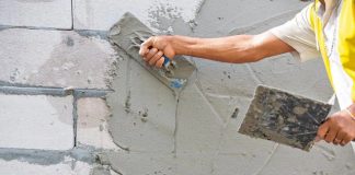 Как штукатурить стены