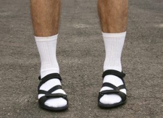 Как отстирать белые носки: советы и рекомендации от профессионалов