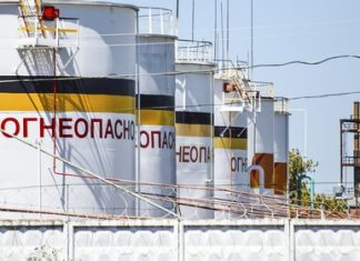 Резервуары для нефтепродуктов: устройство и виды