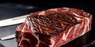 Мраморный стейк рибай: искусство и наслаждение