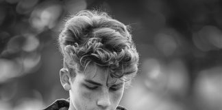 Оптимизация приложений на смартфоне: Как повысить производительность и увеличить время автономной работы устройства