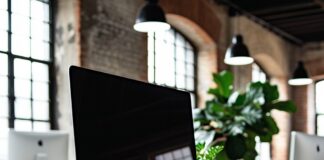 Создание сайта визитки: ключевые аспекты и этапы