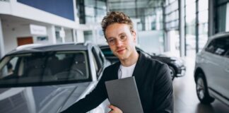 Покупка автомобиля в автосалоне: преимущества, этапы и советы