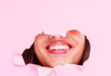 Путь к совершенной улыбке: Все, что вам нужно знать об имплантации зубов в Алматы