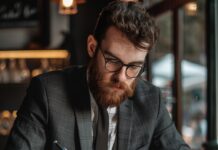 Почему лучше привлечь специалиста для ведения бухгалтерского учета для ИП