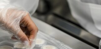 Дизайн наклеек: как привлечь внимание и рассказать о вашем товаре