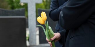 Критерии выбора сайта для мемориальных товаров