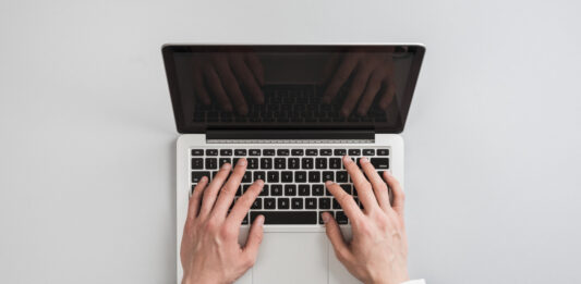 Эволюция рабочих мест: от физического ПК к виртуальному десктопу