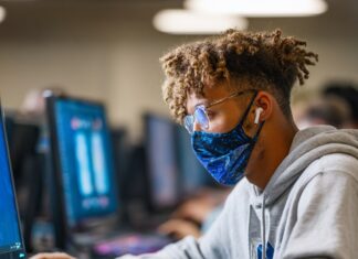 Контроль на страже: Все о системах управления доступом (СУД): виды, принципы работы и сферы применения