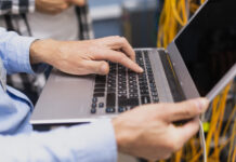 Компьютерная помощь в Москве: как выбрать надёжного мастера или сервис